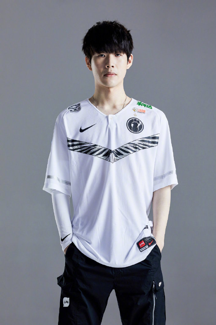 德杯22日赛果与未来赛程：TES与iG会师半决赛